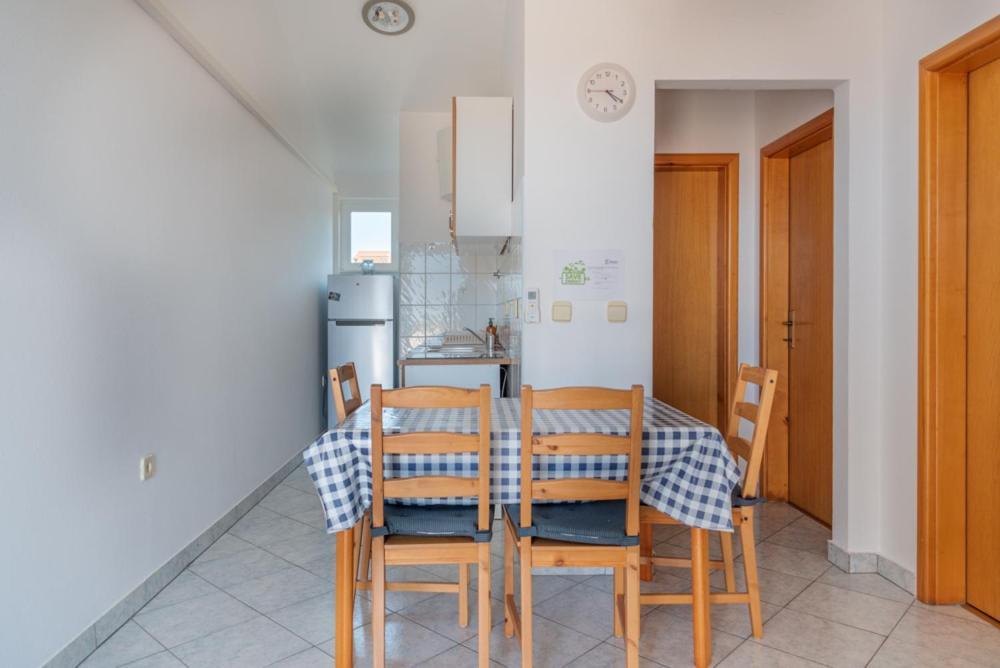 Rasin Apartments Pakoštane Exterior foto