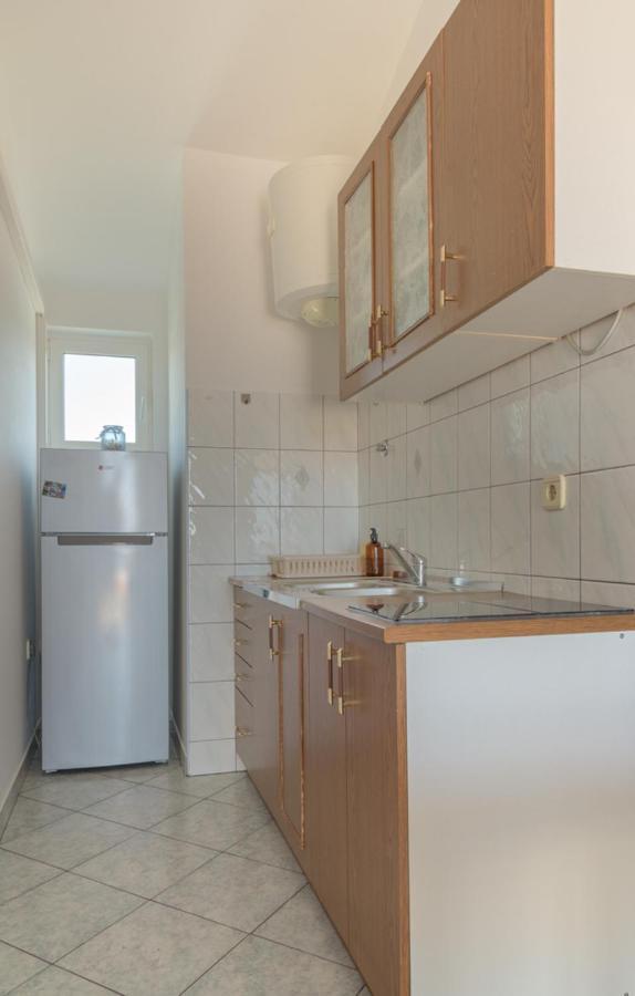 Rasin Apartments Pakoštane Exterior foto