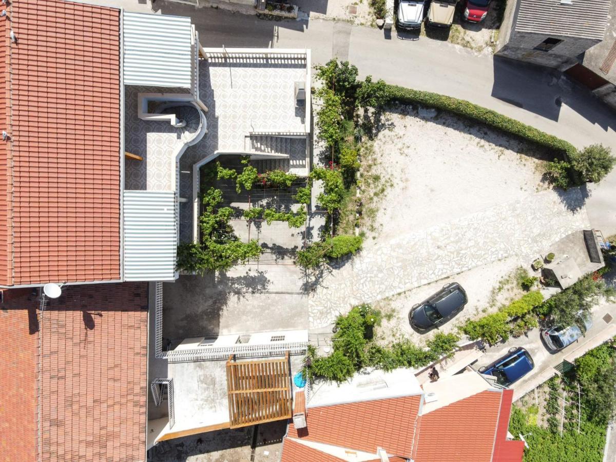 Rasin Apartments Pakoštane Exterior foto